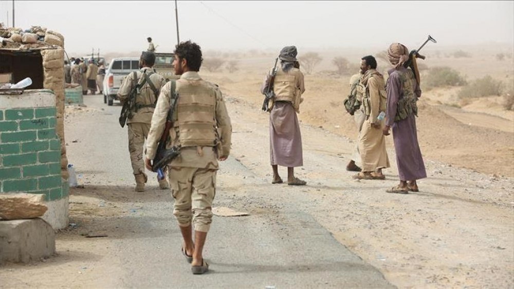 مليشيات الحوثي تعلن مقتل 16 من عناصرها بينهم ضابطين 1 مليشيات الحوثي تعلن مقتل 16 من عناصرها بينهم ضابطين
