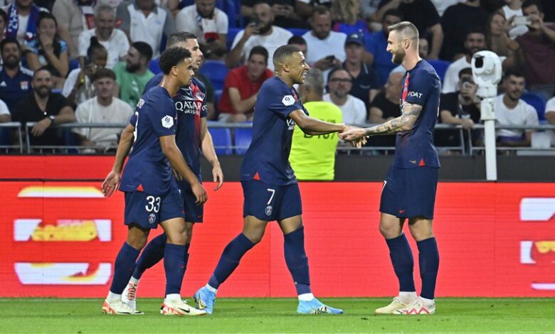 سان جيرمان يكتسح مضيفه ليون برباعية في الدوري الفرنسي