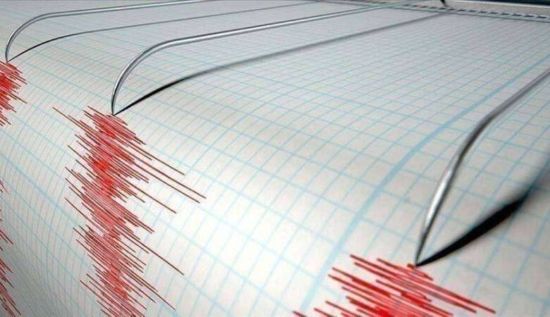 زلزال يضرب جزيرة سيرام بقوة 5.7 درجات في إندونيسيا