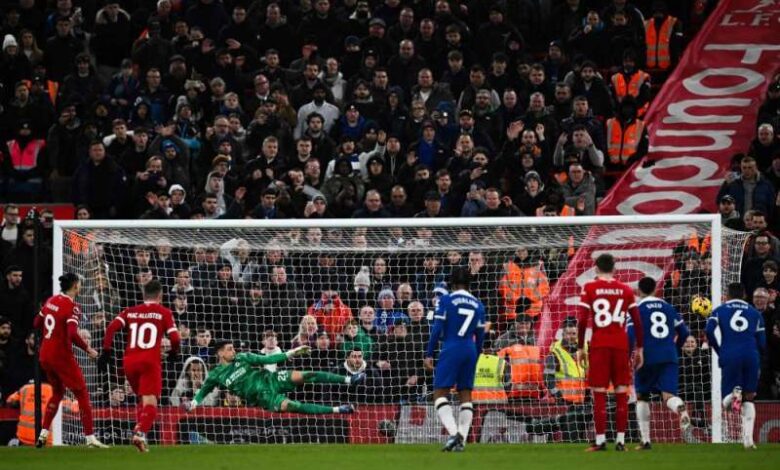 ليفربول يعزز صدارته برباعية في شباك تشيلسي بالدوري الإنجليزي 1 ليفربول يعزز صدارته برباعية في شباك تشيلسي بالدوري الإنجليزي