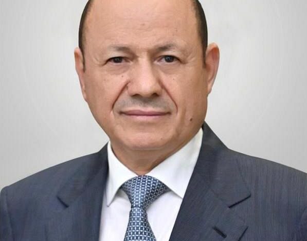 الرئيس العليمي يطلع على مستجدات المنخفض الجوي في محافظة حضرموت