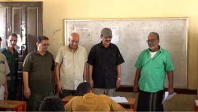 مدير المخا يدشن امتحانات الثانوية العامة