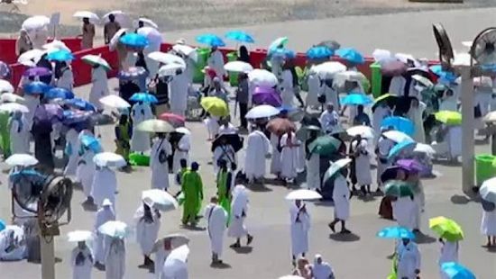 أكثر من 1.6 مليون حاج يؤدون شعيرة رمي الجمرات في مشعر منى في أول أيام عيد الأضحى