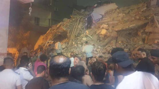 مصر.. انهيار عقار قديم في السيدة زينب يسفر عن وفاة وإصابة 5 أشخاص 1 مصر.. انهيار عقار قديم في السيدة زينب يسفر عن وفاة وإصابة 5 أشخاص
