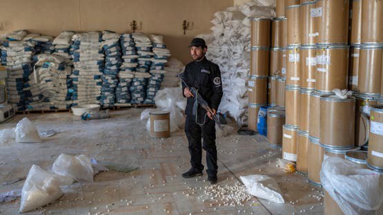سوريا تعلن ضبط 3 ملايين حبة كبتاغون إثر اشتباك مع مهربين قرب الحدود اللبنانية 1 سوريا تعلن ضبط 3 ملايين حبة كبتاغون إثر اشتباك مع مهربين قرب الحدود اللبنانية