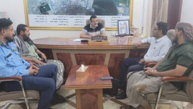 مدير المنصورة يؤكد أهمية الدور المجتمعي المساند لجهود السلطة المحلية بالمديرية
