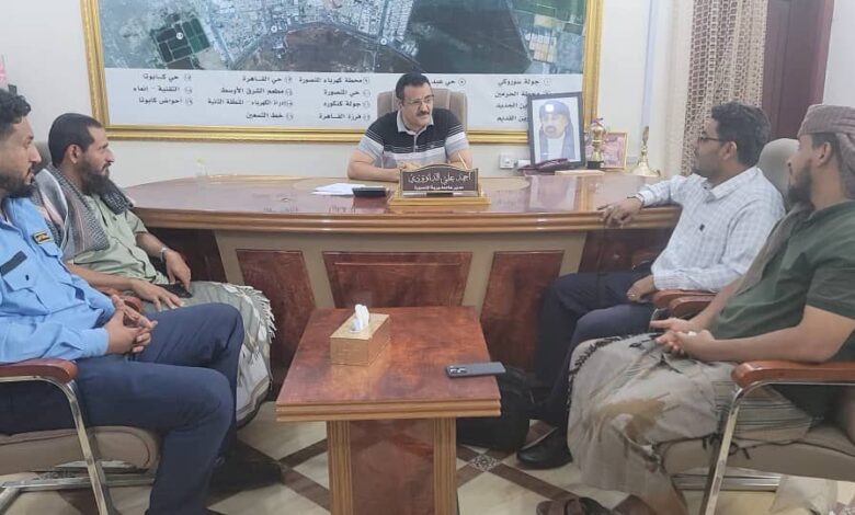 مدير المنصورة يؤكد أهمية الدور المجتمعي المساند لجهود السلطة المحلية بالمديرية 1 مدير المنصورة يؤكد أهمية الدور المجتمعي المساند لجهود السلطة المحلية بالمديرية