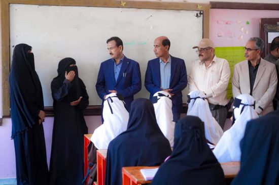 محافظ شبوة يفتتح العام الدراسي الجديد ويؤكد على تعزيز جودة التعليم بالمحافظة 1 محافظ شبوة يفتتح العام الدراسي الجديد ويؤكد على تعزيز جودة التعليم بالمحافظة