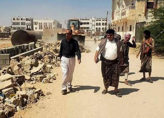 حملة ميدانية في عتق لإزالة التعديات على الأراضي العامة