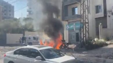 ثلاثة قتلى بغارة إسرائيلية على سيارة قرب صيدا جنوبي لبنان