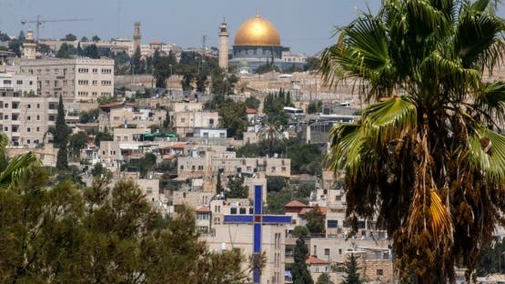 إصابة فلسطيني إثر سقوط صاروخ إيراني قرب المسجد الأقصى في القدس 1 إصابة فلسطيني إثر سقوط صاروخ إيراني قرب المسجد الأقصى في القدس