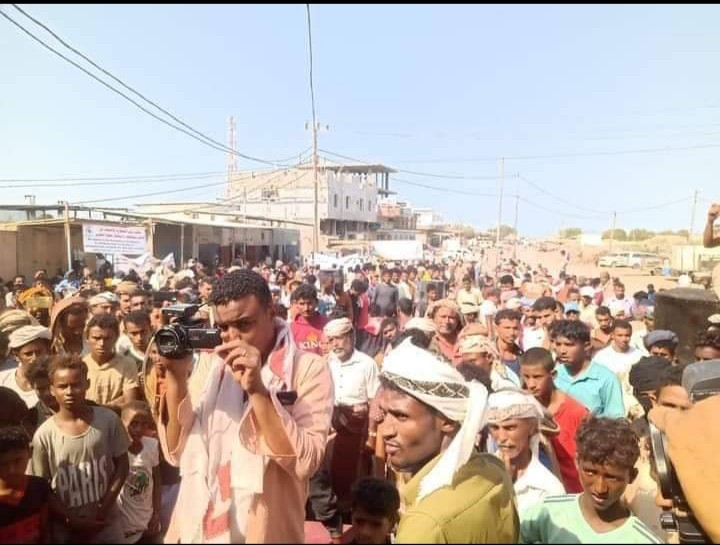 ابناء تهامة يطالبون بالغاء "ستوكهولم" واستكمال تحرير الحديدة 1 ابناء تهامة يطالبون بالغاء "ستوكهولم" واستكمال تحرير الحديدة