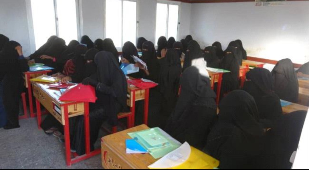 المعمري تتفقد المراكز الإماراتية لمحو الامية في الساحل الغربي 1 المعمري تتفقد المراكز الإماراتية لمحو الامية في الساحل الغربي