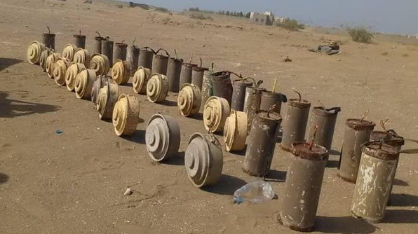 تفكيك "ناسفة" حوثية زرعت في طريق حيوي جنوب الحديدة 1 تفكيك "ناسفة" حوثية زرعت في طريق حيوي جنوب الحديدة