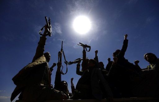 عاجل.. مليشيات الحوثي تشن هجوم عنيف على التحيتا