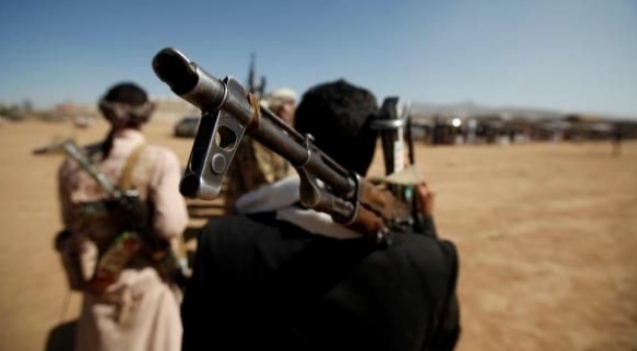 مليشيا الحوثي تشن حملة مداهمة في ريف إب وتختطف مواطنين 1 مليشيا الحوثي تشن حملة مداهمة في ريف إب وتختطف مواطنين