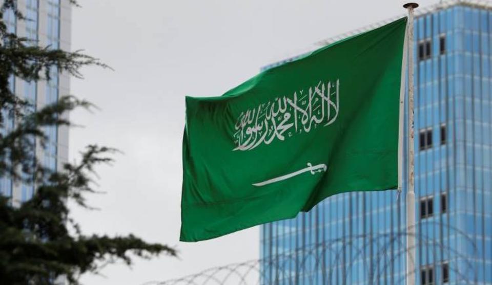 السعودية تمدد تعليق الرحلات الجوية ودخول المملكة أسبوعا آخر 1 السعودية تمدد تعليق الرحلات الجوية ودخول المملكة أسبوعا آخر