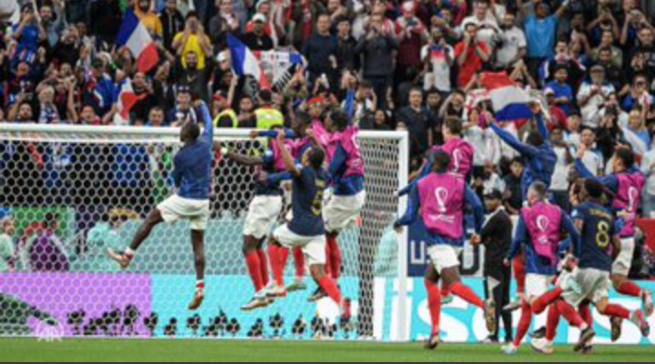‏فرنسا تهزم إنجلترا وتلتقي المغرب في نصف نهائي المونديال