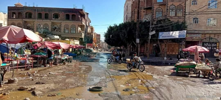صنعاء.  مياه الصرف الصحي تغرق منطقة “مذبح” منذ عامين