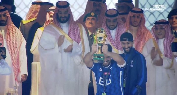 الهلال السعودي يتوج بكأس خادم الحرمين الشريفين 1 الهلال السعودي يتوج بكأس خادم الحرمين الشريفين