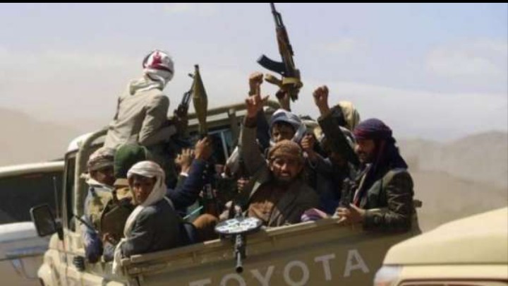 الحوثي يدفع بتعزيزات إلى جبهات القتال في الجوف