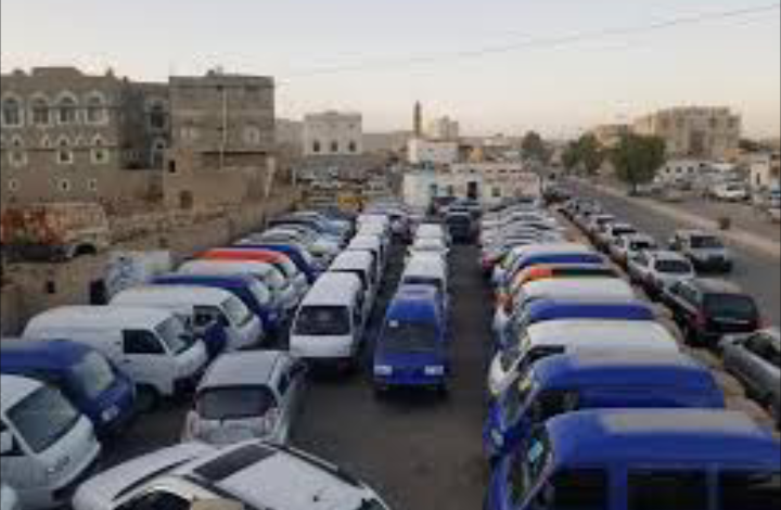 مليشيا الحوثي تشن حملة جبايات جديدة على مالكي السيارات بصنعاء 1 مليشيا الحوثي تشن حملة جبايات جديدة على مالكي السيارات بصنعاء