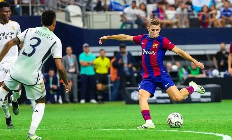 بيلينجهام يهدي ريال مدريد الفوز على برشلونة 1 بيلينجهام يهدي ريال مدريد الفوز على برشلونة