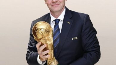 رئيس الفيفا يعلن إقامة كأس العالم 2034 في السعودية