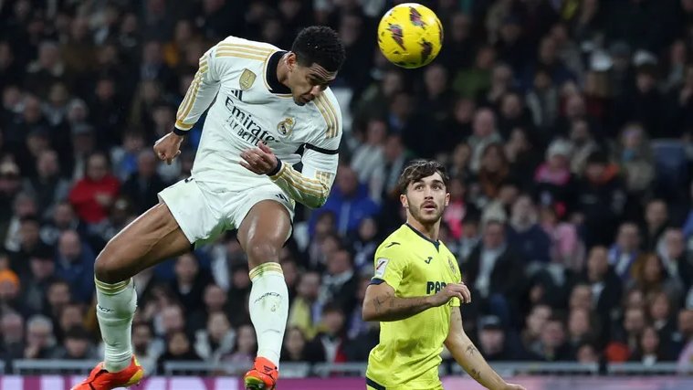ريال مدريد يستعيد الصدارة برباعية في مرمى فياريال بالدوري الاسباني 1 ريال مدريد يستعيد الصدارة برباعية في مرمى فياريال بالدوري الاسباني