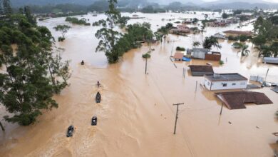 مصرع 10 أشخاص وفقدان 21 جراء الأمطار الغزيرة في جنوب البرازيل