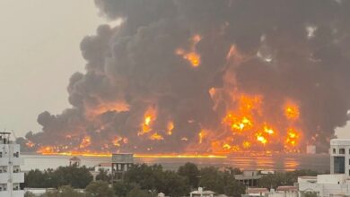 مصدر رسمي في الحديدة يكشف المواقع المستهدفة بالقصف الإسرائيلي