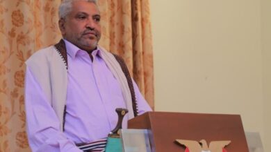 الحوثية تسحب "قحيم" من الحديدة وتقلده حقيبتي النقل والأشغال
