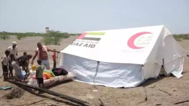 بعد مناشدتها.. الخلية الإنسانية تبادر لمساعدة أسرة بدون مأوى في المخا