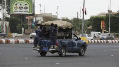 مصادر: أجهزة أمنية حوثية ترفض الإفراج عن مختطفي 26 سبتمبر