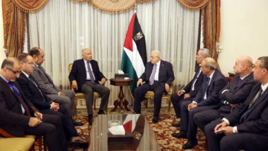 الرئيس الفلسطيني والأمين العام للجامعة العربية يبحثان جهود وقف العدوان الإسرائيلي 8 الرئيس الفلسطيني والأمين العام للجامعة العربية يبحثان جهود وقف العدوان الإسرائيلي