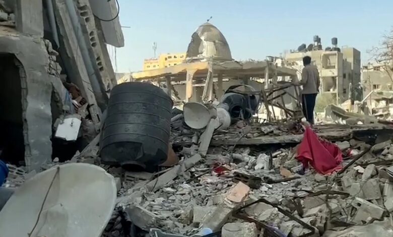غزة.. ارتفاع حصيلة ضحايا قصف الاحتلال مدرسة لإيواء النازحين الى أكثر من 43 شهيدا 1 غزة.. ارتفاع حصيلة ضحايا قصف الاحتلال مدرسة لإيواء النازحين الى أكثر من 43 شهيدا