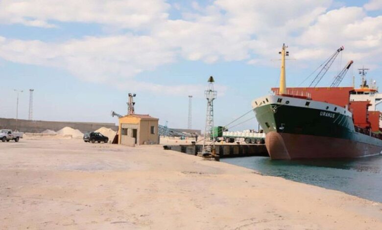 إغلاق ميناء العريش البحري بسبب الأحوال الجوية