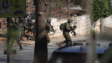 الاحتلال الإسرائيلي يداهم مركز لإيواء النازحين شرق طولكرم