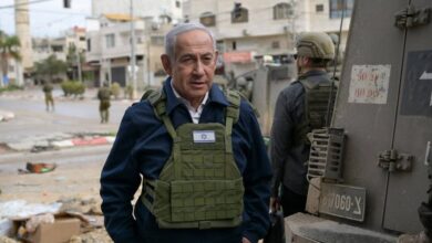 الخارجية الفلسطينية تدين اقتحام نتنياهو الاستفزازي لمخيم طولكرم
