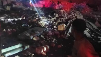 مليشيا الحوثي تعتقل مواطنين في الحديدة بعد توثيقهم للغارات الأمريكية