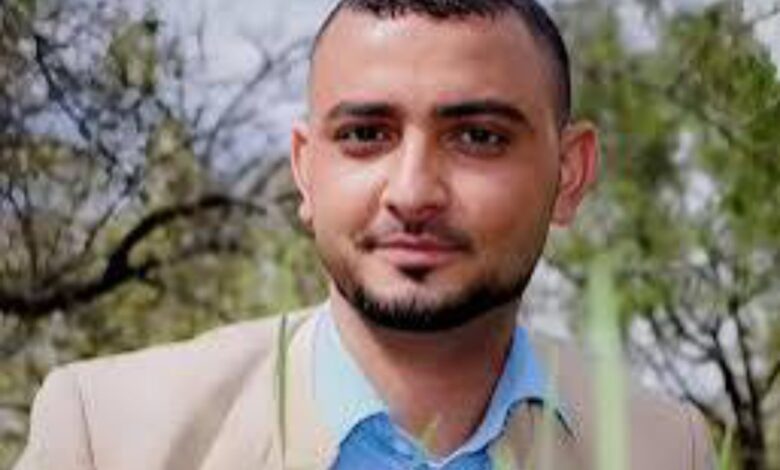 محامٍ يطالب الحوثيين بالإفراج عن الصحفي محمد المياحي