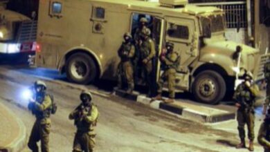الاحتلال الإسرائيلي يعتقل تسعة فلسطينيين في الخليل