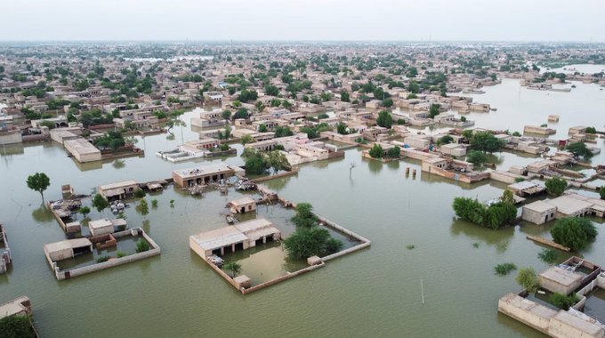 حصيلة ثقيلة للأمطار الموسمية في باكستان: 234 قتيلاً بينهم أكثر من 100 طفل 1 حصيلة ثقيلة للأمطار الموسمية في باكستان: 234 قتيلاً بينهم أكثر من 100 طفل