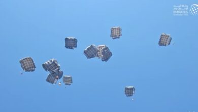 الإمارات تنفذ الإنزال الجوي ال65 لإغاثة غزة ضمن "طيور الخير"
