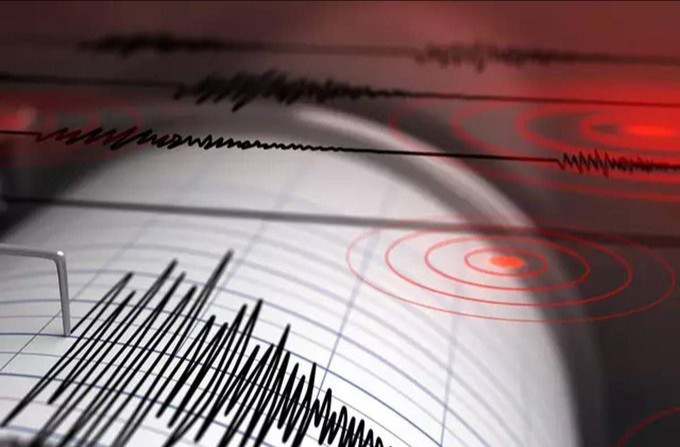 زلزال بقوة 5.7 يضرب جزيرة سولاويسي بإندونيسيا