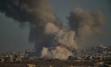 غزة: 90 شهيدًا في غارات إسرائيلية جديدة وسط استمرار مأساة القطاع