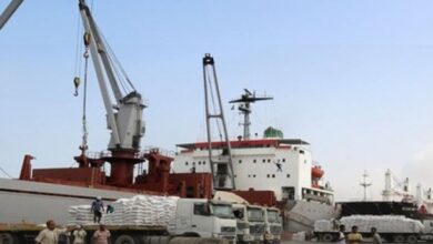 منصة بريطانية تكشف كيف يمرر الحوثيون الوقود إلى الحديدة رغم العقوبات