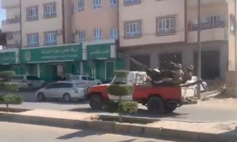 الأجهزة الأمنية تضبط شبكة دولية لتجارة المخدرات في المهرة 1 الأجهزة الأمنية تضبط شبكة دولية لتجارة المخدرات في المهرة