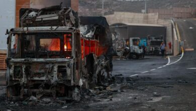 مستوطنون يهاجمون قريتين شمال الضفة الغربية ويشعلون النيران في ممتلكات الفلسطينيين