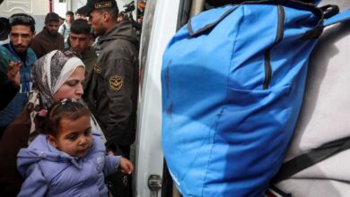 وصول أول حافلة لمسافرين من مصر إلى غزة بعد إعادة فتح معبر رفح